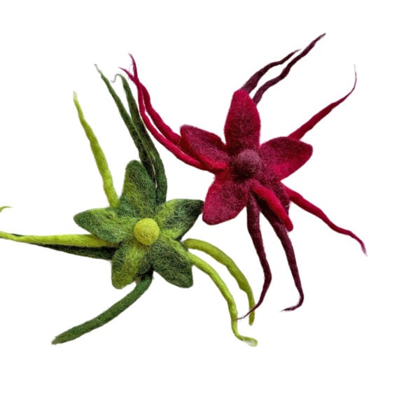 Spider flower brooch