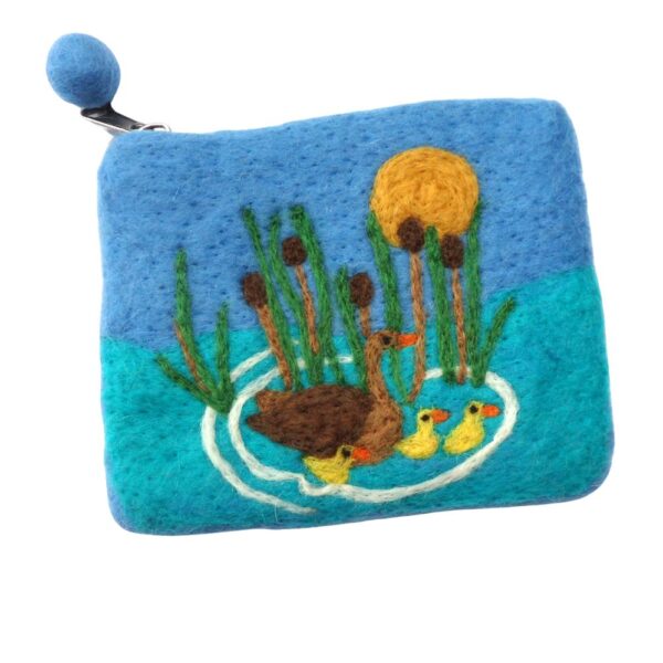 Duck with ducklings purse