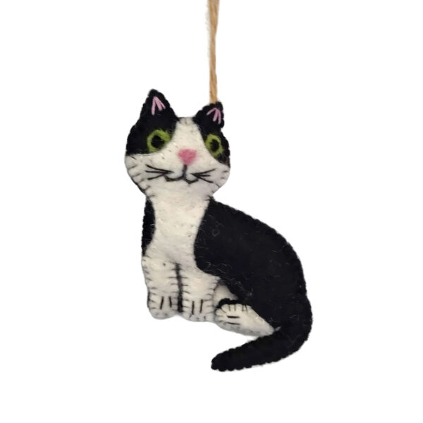 Cat decoration - black and white