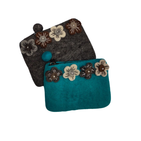 Flowers and beads purse