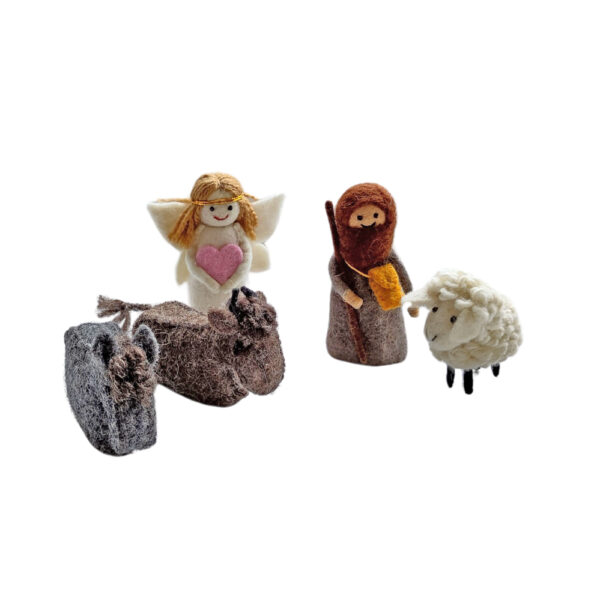 Nativity - eleven pieces in a stable