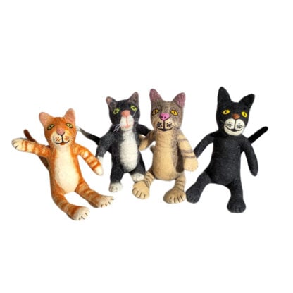 Sitting cats