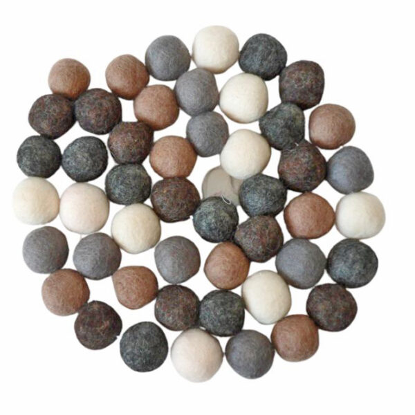 Felt ball string natural