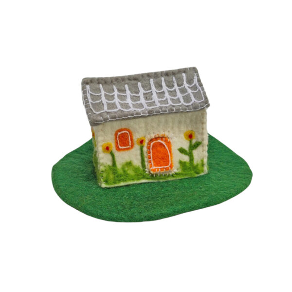 Woodland fairy house - white