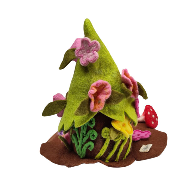 Fairy house - flowery woodland