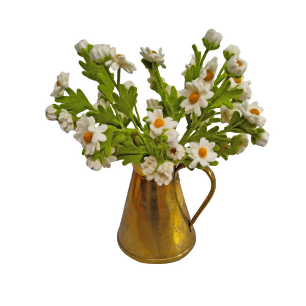 Untitled design - 1 Spray of daisies